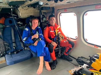 Missing divers surfaced before drifting apart, survivor says