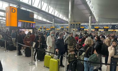 Airlines and cross-Channel services brace for busiest weekend since Covid