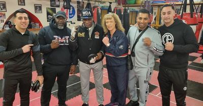 Floyd Mayweather Senior holds boxing masterclass in Dumfries