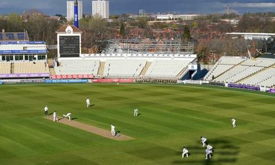 County Championship day two: Foakes keeps Surrey on top – as it happened