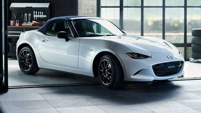 Mazda Pledges To Keep MX-5 On RWD Platform With Gasoline Engine