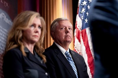 Lindsey Graham's hypocrisy on child porn