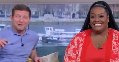 This Morning's Dermot O'Leary in hysterics as he makes live blunder with autocue