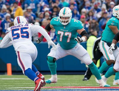 Former Dolphins OL Jesse Davis says goodbye to the team and fans