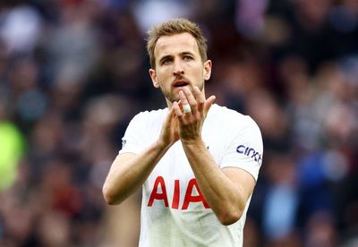 Steven Gerrard offers Harry Kane advice over Tottenham future