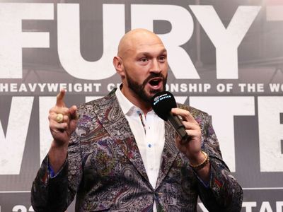 Tyson Fury ‘champing at the bit’ to fight Dillian Whyte, Frank Warren reveals