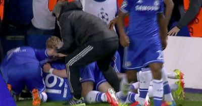 Jose Mourinho recreated Champions League touchline sprint but it was "not to celebrate"