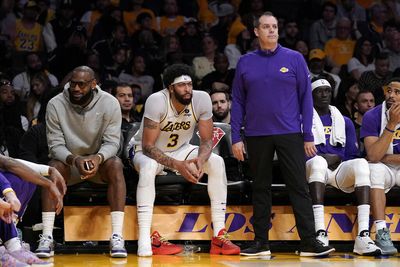 Dunks for Humanity: Who do we blame most for the Lakers’ failure?