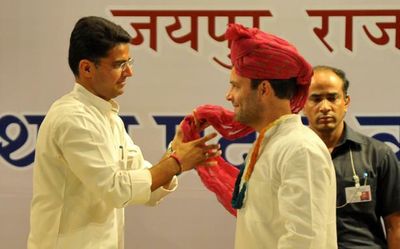 Sachin Pilot meets Rahul Gandhi hinting at change of guard in Rajasthan