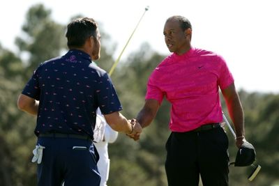 Injured Tiger playing partner Oosthuizen pulls out of Masters