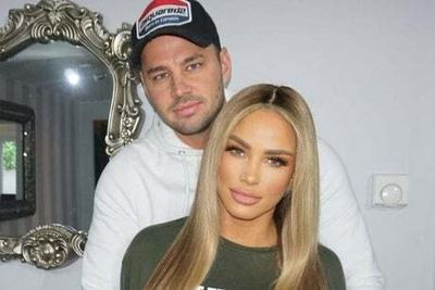 Katie Price wears engagement ring as she gets into ex Carl Woods’ car