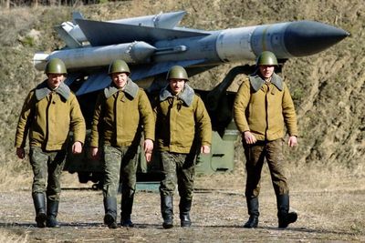 Was Ukraine Wrong to Give Up Its Nukes?