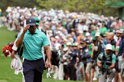 Tiger struggles as windy Masters confounds contenders