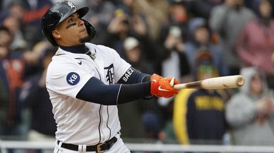 Javier Báez Hits Wild Walk-Off Single in First Game As a Tiger