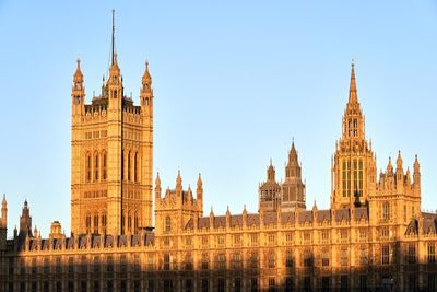 Thousands sign petition demanding accountability for MPs who do not tell the truth in parliament