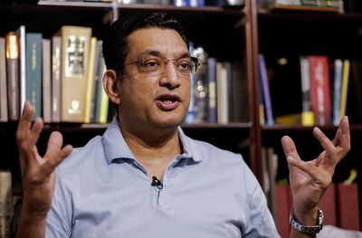 Sri Lanka to seek $3 billion to stave off crisis