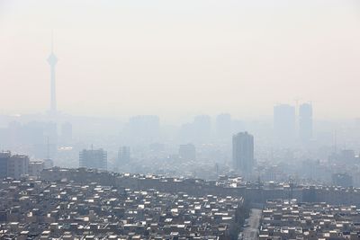 Cities across Iran engulfed in thick layers of dust, pollutants