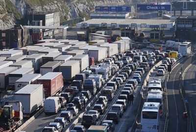 Travellers to France advised to bring food and drink for long queues in Kent
