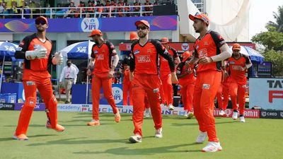 IPL 2022: Sunrisers Hyderabad opt to field against Chennai Super Kings
