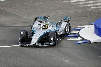 Rome E-Prix: Vandoorne outduels Frijns to take pole for Mercedes