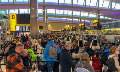 UK holidaymakers face cancelled flights and ferry delays in Easter travel chaos