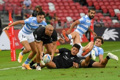 New Zealand sparkle on World Rugby Sevens Series return