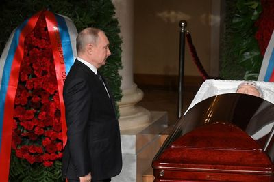 Putin takes ‘nuclear football’ to funeral of Russian politician