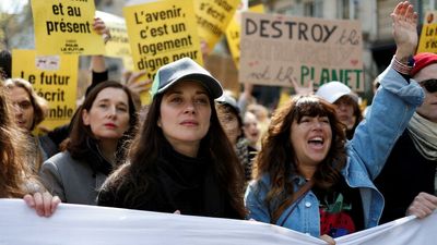 Marchons, marchons! Defenders of climate and social justice rally across France