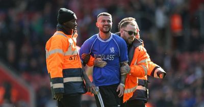 What Chelsea fans shouted at pitch invader against Southampton to send Steven Gerrard brutal dig