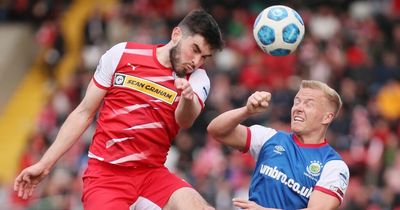 Cliftonville 0 Linfield 0: Blues maintain one point lead over Reds in fascinating title race