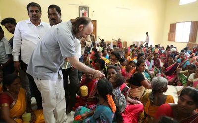 Andhra Pradesh: RDT founder’s birth anniversary celebrated by helping the poor