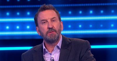 Lee Mack's 1% club viewers recognise studio from iconic game show