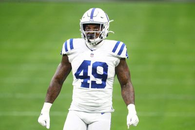 Colts free agent LB Matthew Adams signs with Bears