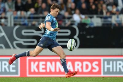 Brumbies back on top, Barrett returns to lead Blues to victory