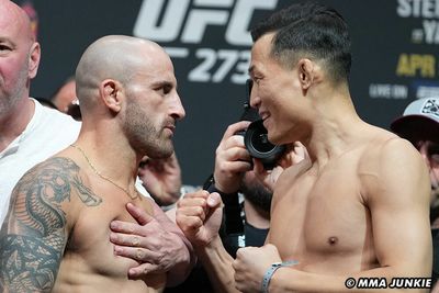 Twitter reacts to Alexander Volkanovski’s dominant title defense over Chan Sung Jung at UFC 273