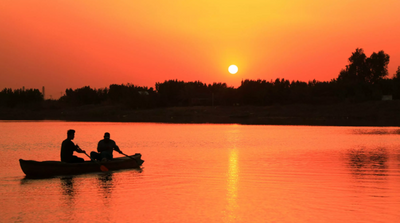 Iraqis Clean up River as First Green Projects Take Root