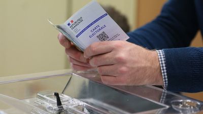 Polls open for first round of French presidential elections