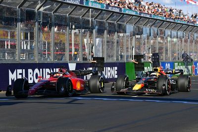 Leclerc "couldn't turn" before poor Australian GP safety car restart