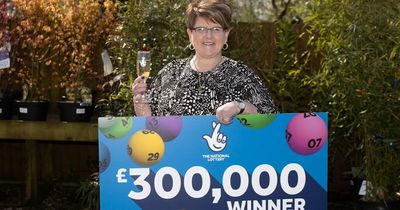 Mum wins £300k on lottery scratchcard while waiting in a doctor's surgery