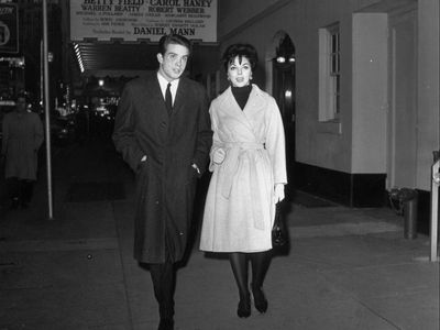 Warren Beatty gave Joan Collins her £7,000 engagement ring in a tub of chopped liver