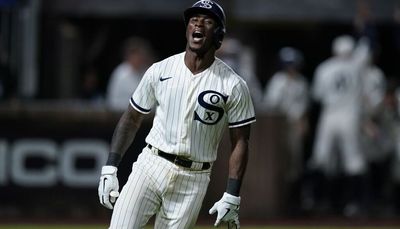 Tim Anderson ignites White Sox to 10-1 victory