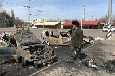 Death toll rises after missile attack on civilians at Ukrainian railway station