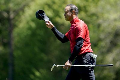 Tiger Woods matches worst-ever score at Augusta National, completes comeback Sunday at Masters