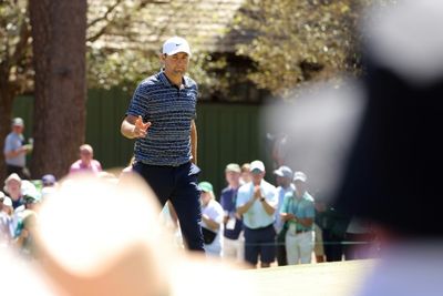 Scheffler in command at Masters after Tiger's emotional finish