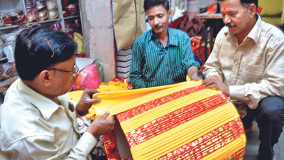 Prayagraj: Muslim man stitches ‘safa’ for Hanuman