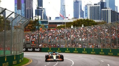 Australian Grand Prix organisers delighted at record crowd after two years of cancellations