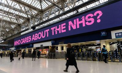 Covid threat being ignored in England for ideological reasons, say NHS leaders