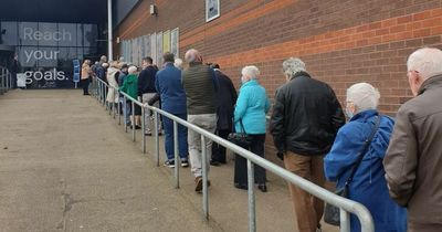 Glasgow health chiefs slammed as pensioners wait 'for hours' for covid booster