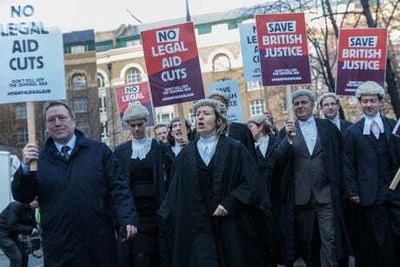 Thousands of criminal barristers go on strike over pay dispute