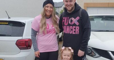 Lanarkshire mum tragically dies after brave cancer battle just weeks after boyfriend proposed at her hospital bedside